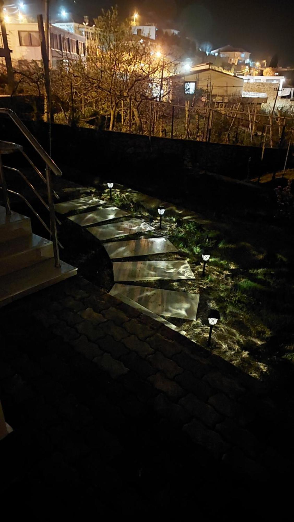 R&R Gesthouse Hotel Shiroka Exterior photo